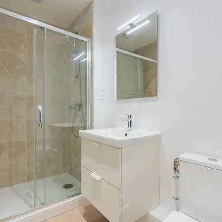 5-bedroom House In The Centre Of Lille. 4* Lila
