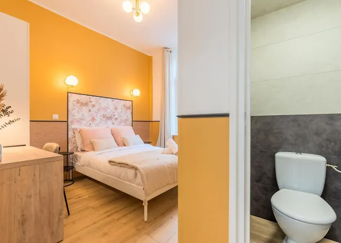 게스트하우스 5-bedroom House In The Centre Of Lille. 릴