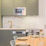 5-bedroom House In The Centre Of Lille. בית הארחה ליל