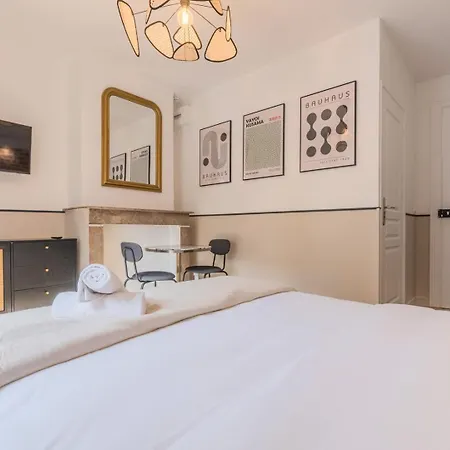5-bedroom House In The Centre Of Lille. ליל
