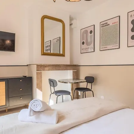 5-bedroom House In The Centre Of Lille. בית הארחה ליל