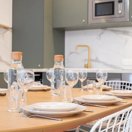 5-bedroom House In The Centre Of Lille. * ליל